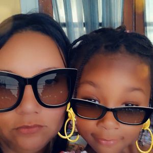 Meet your Posher, Lillian